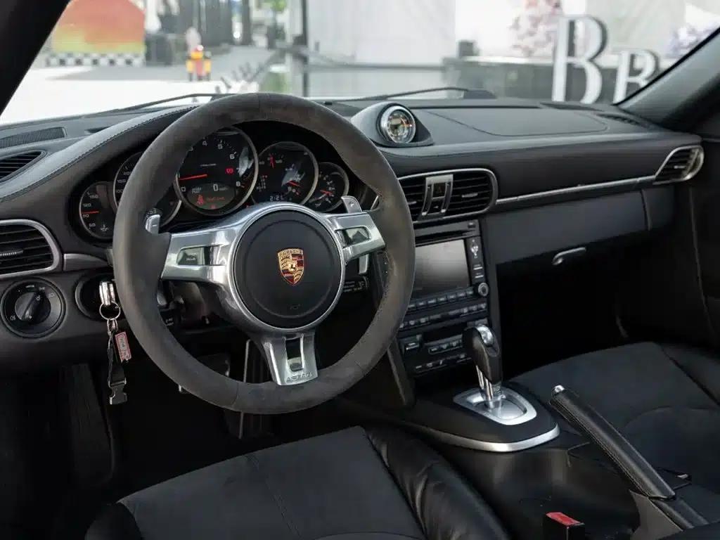 2011 Porsche 911 Carrera 4 GTS Coupe 3.8L — миниатюра 10