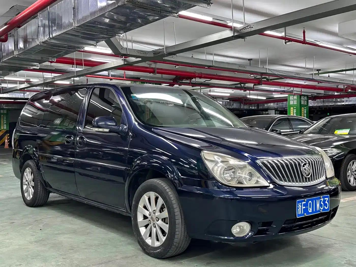 Buick GL8 2014 2.4L Classic Edition — миниатюра 3