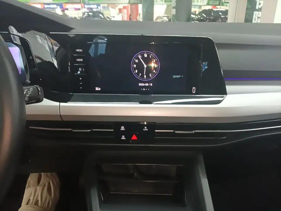 Volkswagen Golf 2021 200TSI DSG Pro — миниатюра 16