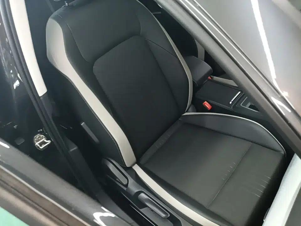 Volkswagen Golf 2021 200TSI DSG Pro — миниатюра 23
