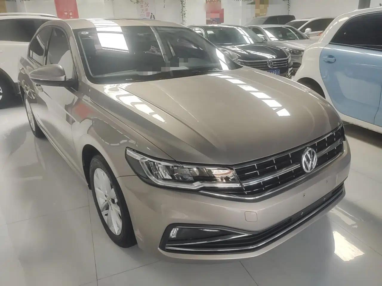 Volkswagen Bora 2019 1.5L Automatic Comfort Model — миниатюра 3