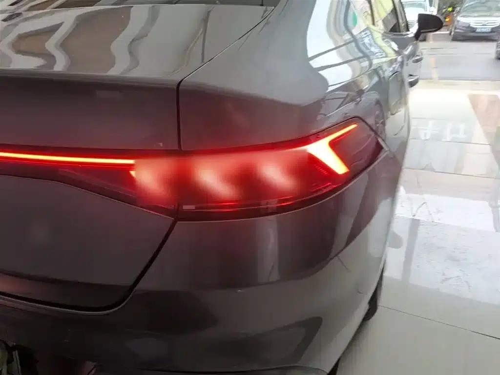 Qin PLUS 2024 Glory Edition DM-i 55KM Leading Model — миниатюра 8