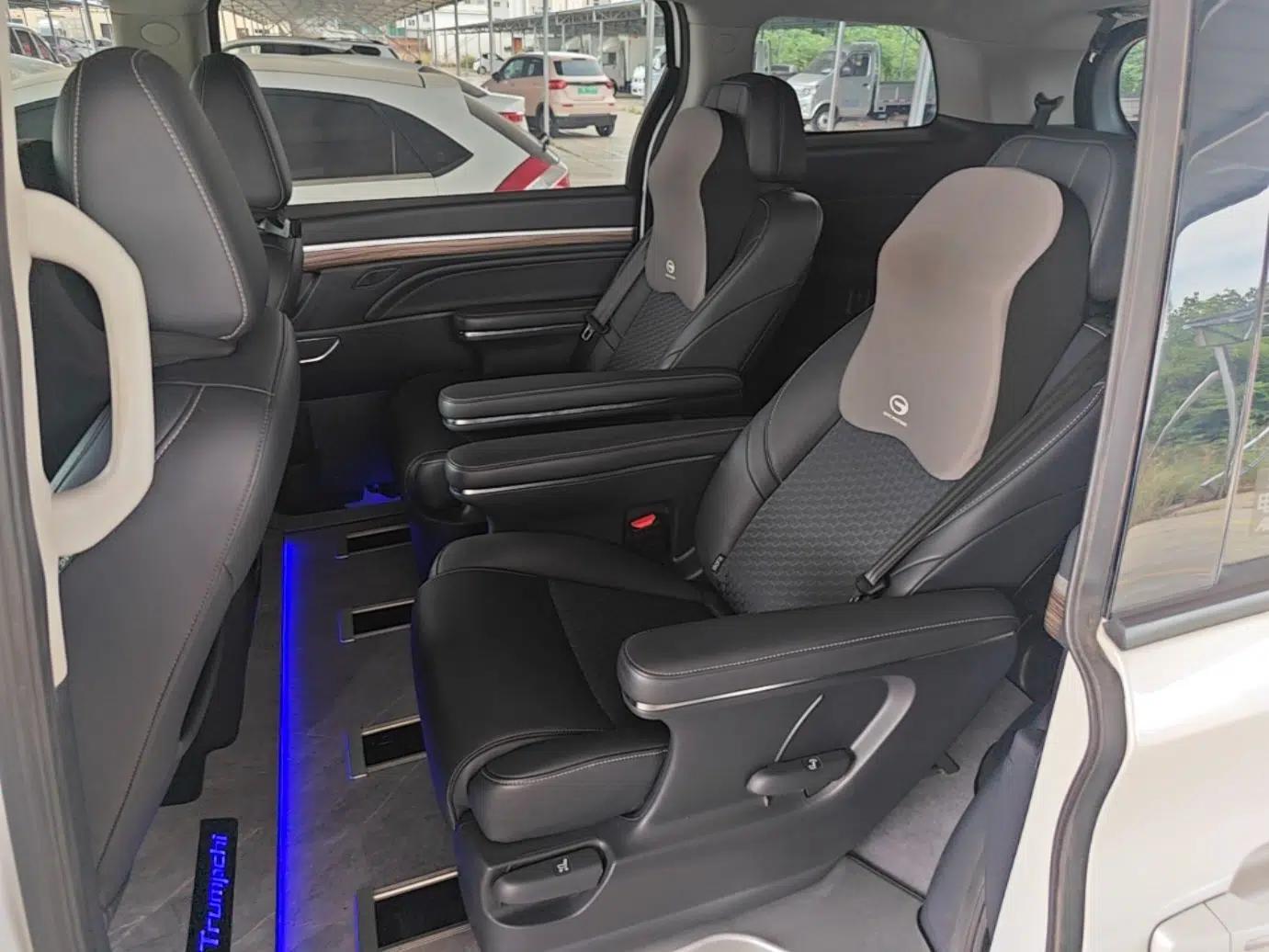 GAC Trumpchi M8 2023 Lingxiu Series 390T Deluxe Edition — миниатюра 20