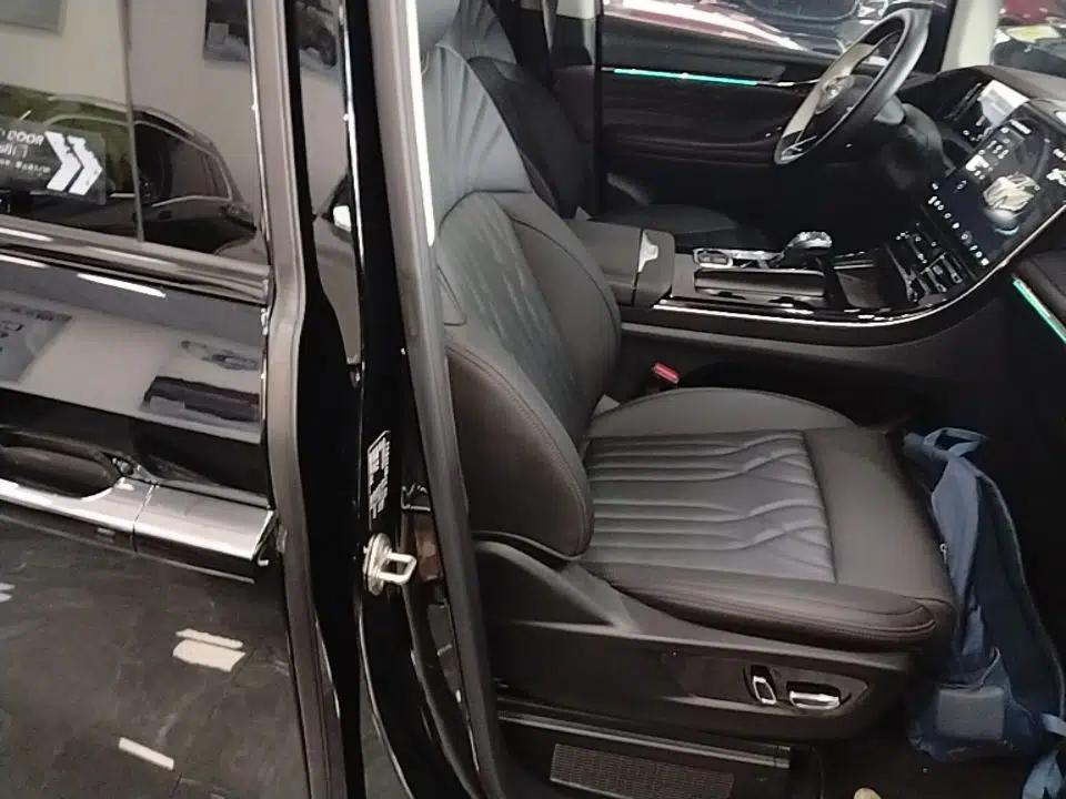 GAC Trumpchi M8 2024 Master Series 400T Ultimate Edition — миниатюра 23