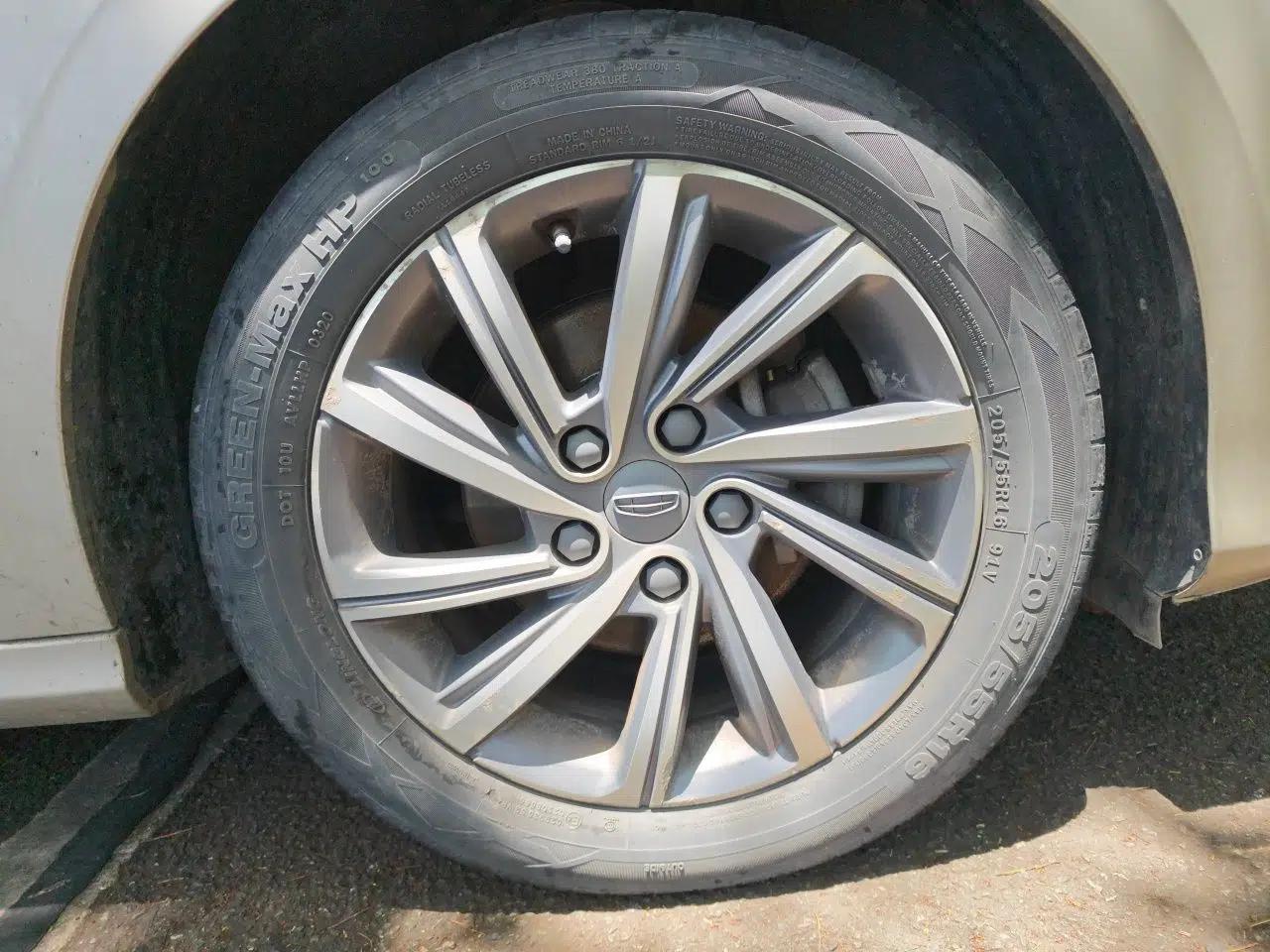 Geely Auto Binray 2019 200T DCT Binchi Edition — миниатюра 8