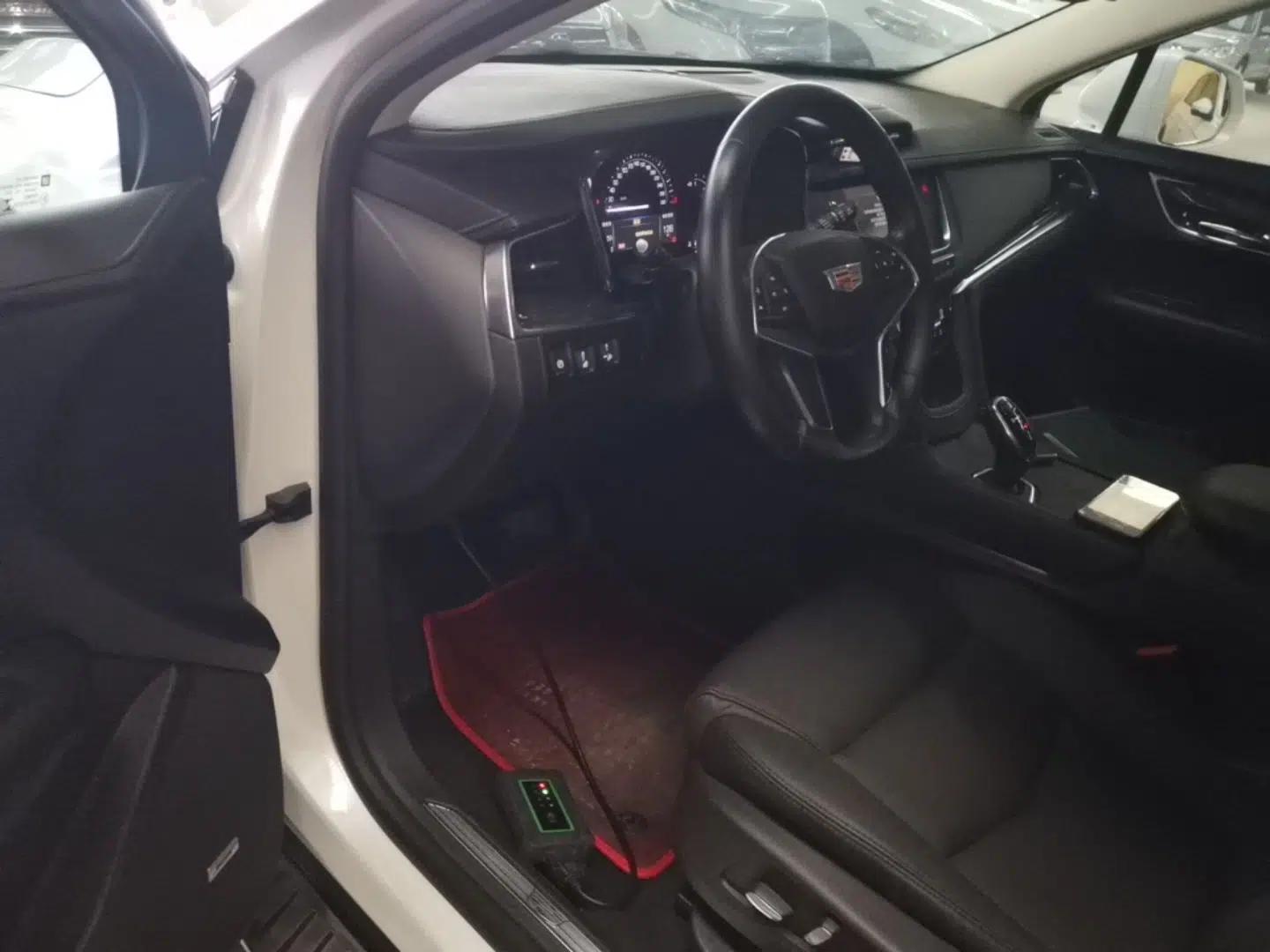 Cadillac XT5 2017 Anniversary Edition 25T Luxury Model — миниатюра 19