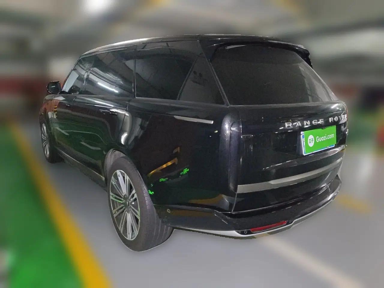 Land Rover Range 2023 3.0 L6 400 PS Prestige Seven-Seater Extended Version — миниатюра 4