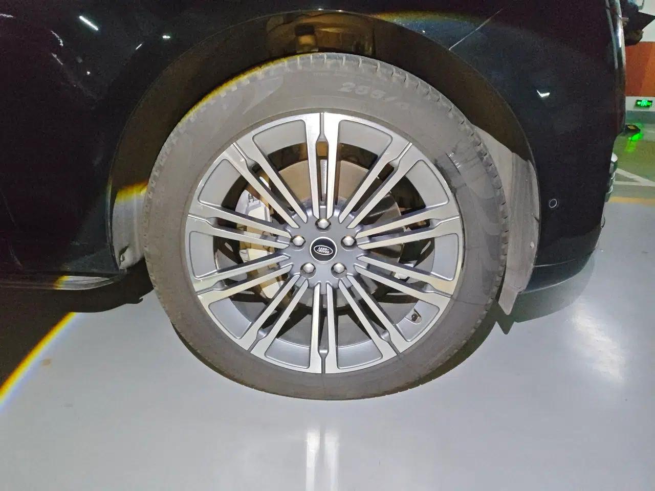 Land Rover Range 2023 3.0 L6 400 PS Prestige Seven-Seater Extended Version — миниатюра 8