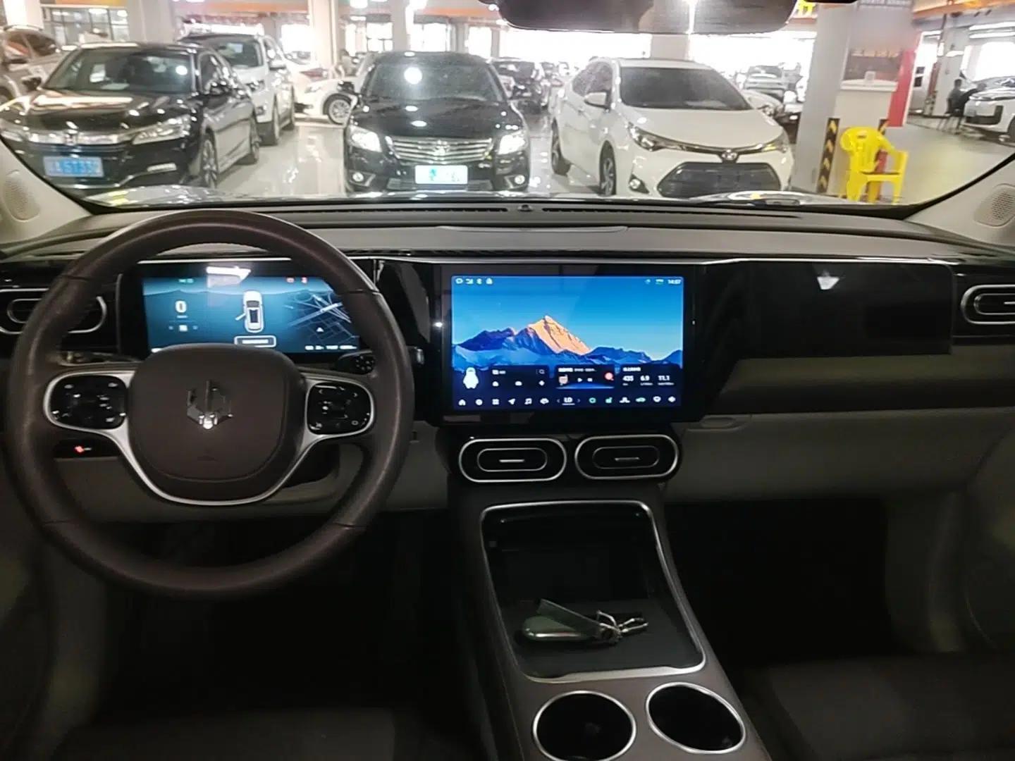 Leapmotor C11 2023 Range-Extended 200 Comfort Edition — миниатюра 13