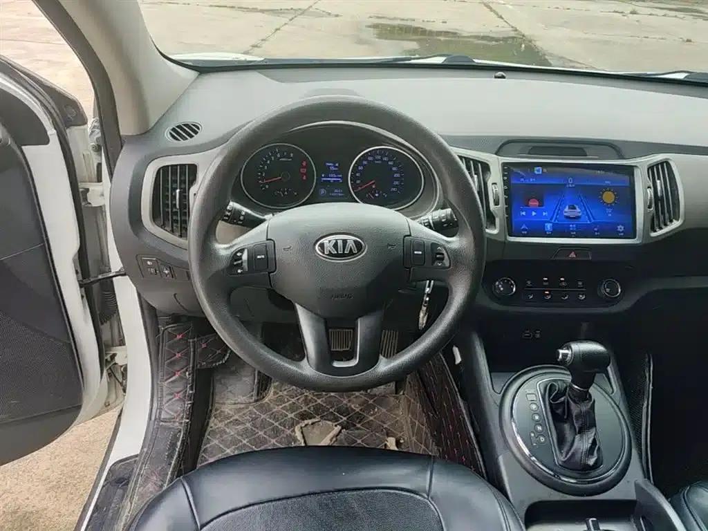 2015 Kia Sportage 2.0L Automatic 2WD GL — миниатюра 11