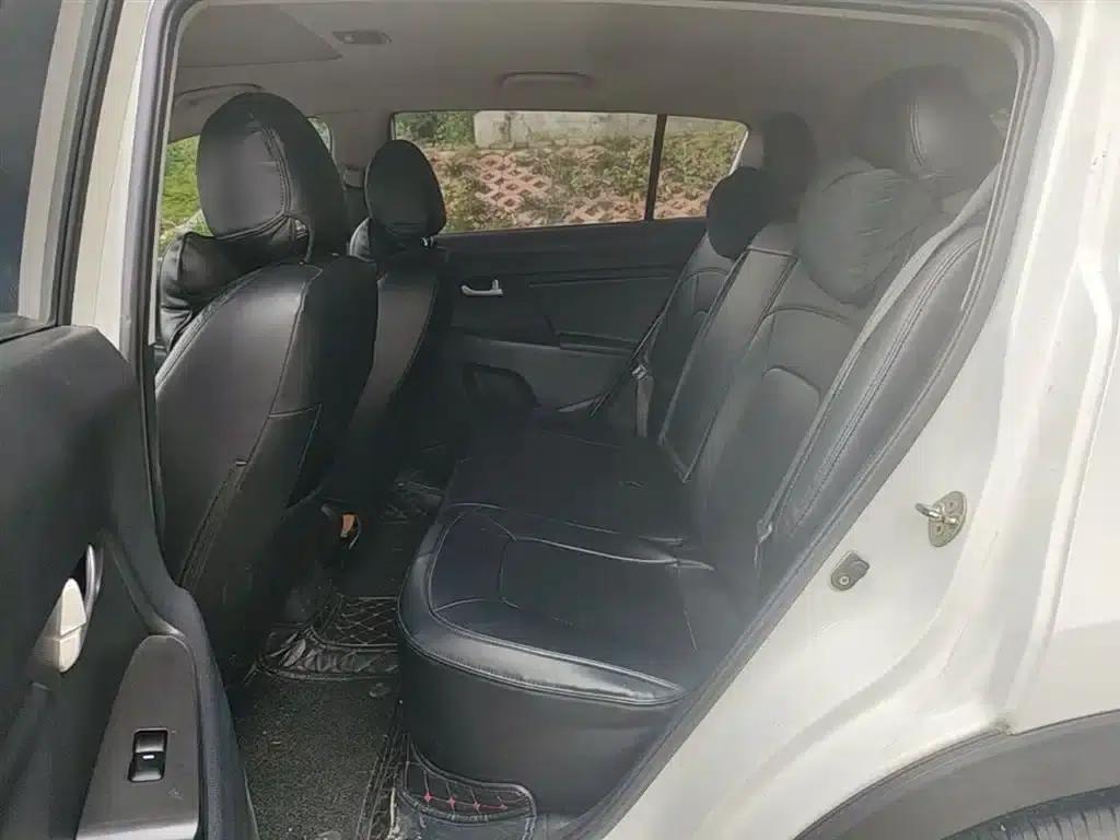 2015 Kia Sportage 2.0L Automatic 2WD GL — миниатюра 17