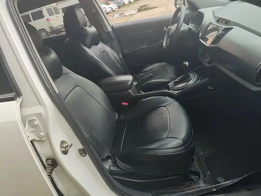 2015 Kia Sportage 2.0L Automatic 2WD GL — миниатюра 25