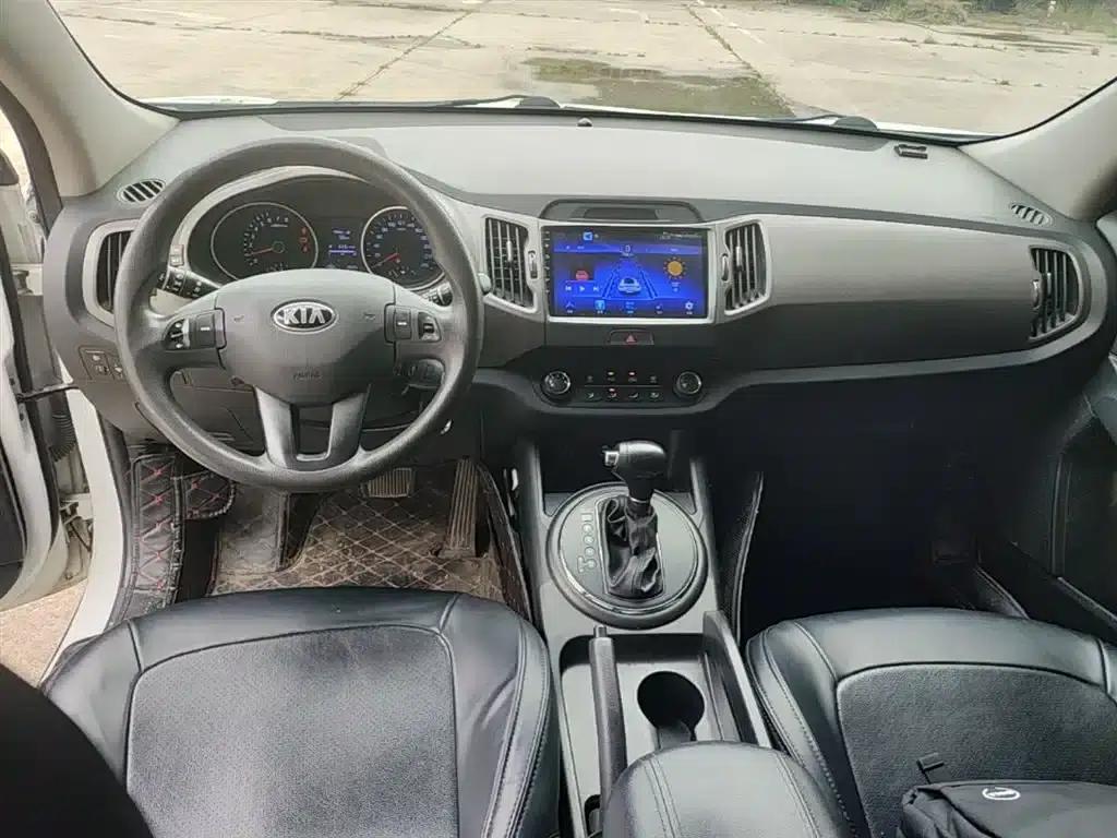 2015 Kia Sportage 2.0L Automatic 2WD GL — миниатюра 10