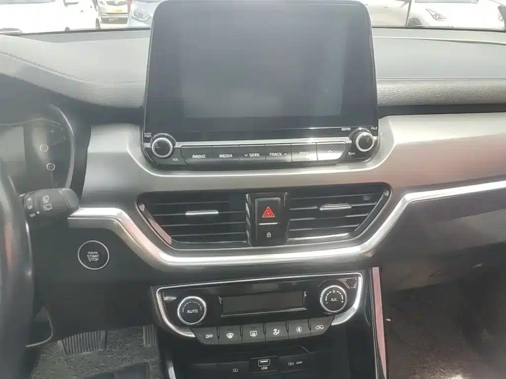 2018 Kia Sportage 2.0L Automatic Smart Luxury Edition (National V Emission Standard) — миниатюра 13
