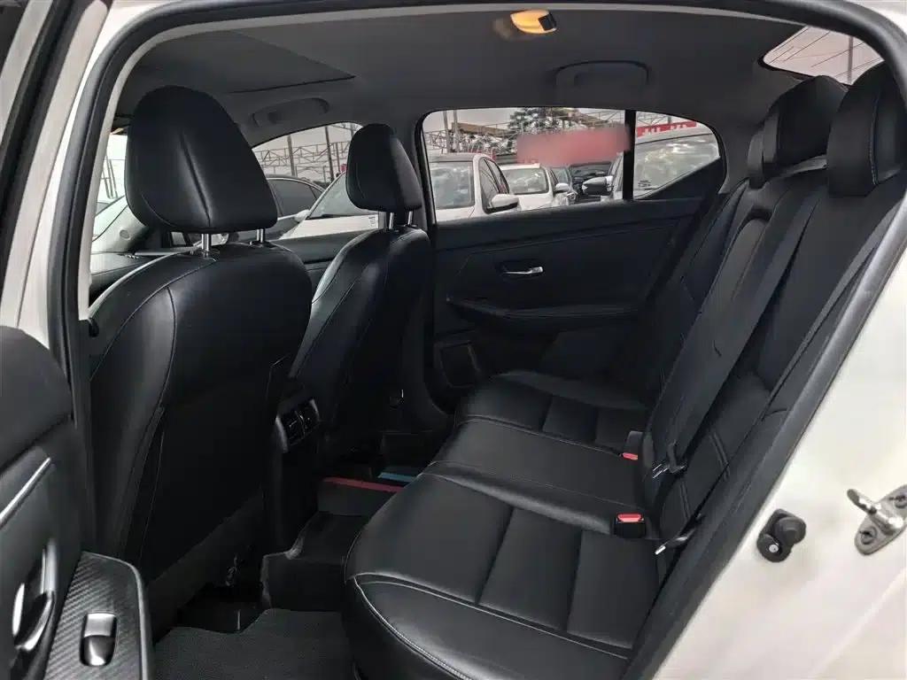 Nissan Sylphy 2020 1.6L XL CVT Enjoy Edition — миниатюра 10