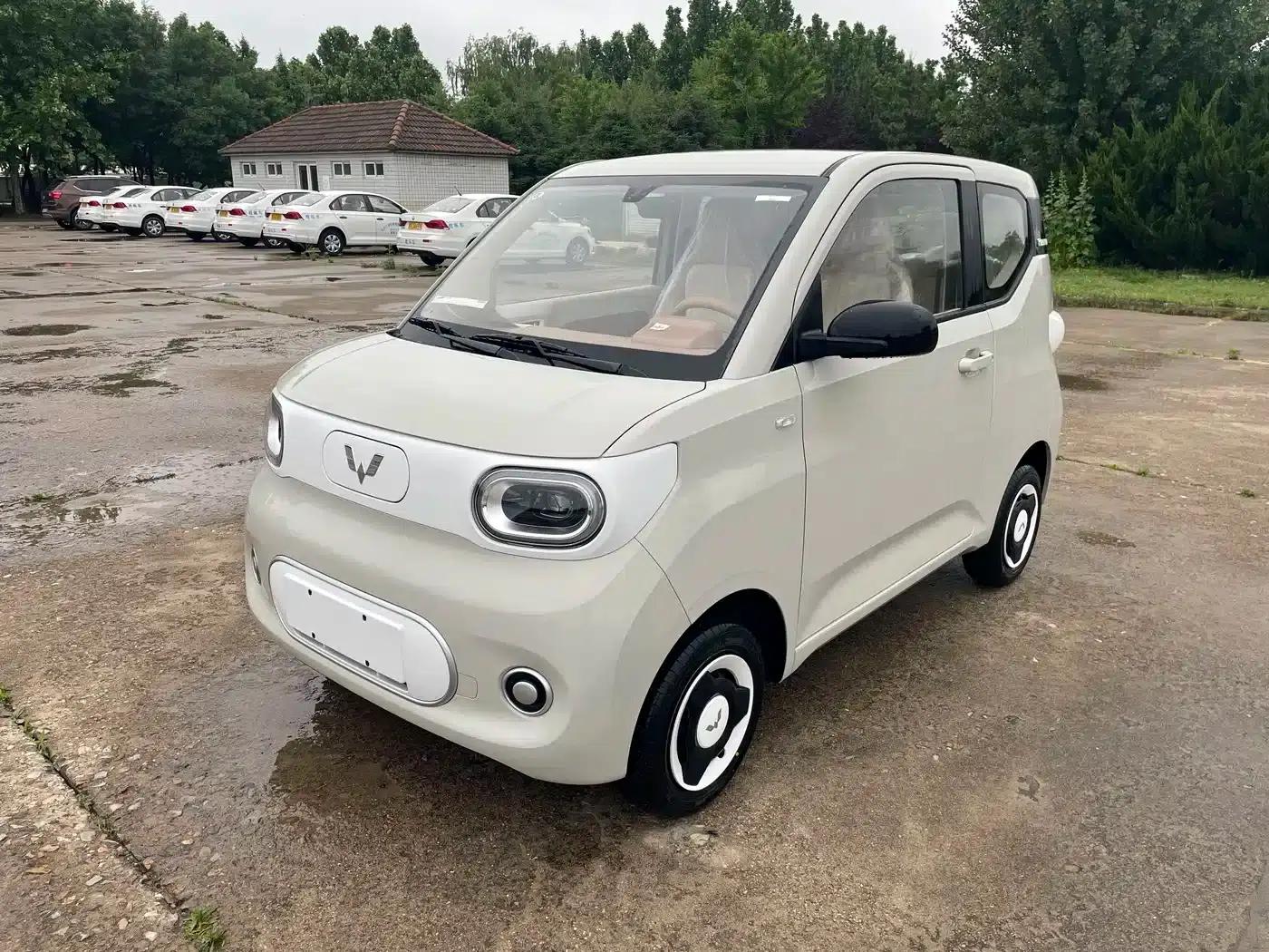 Hongguang MINIEV 2024 Third Generation 215km/h Youth Edition — миниатюра 1