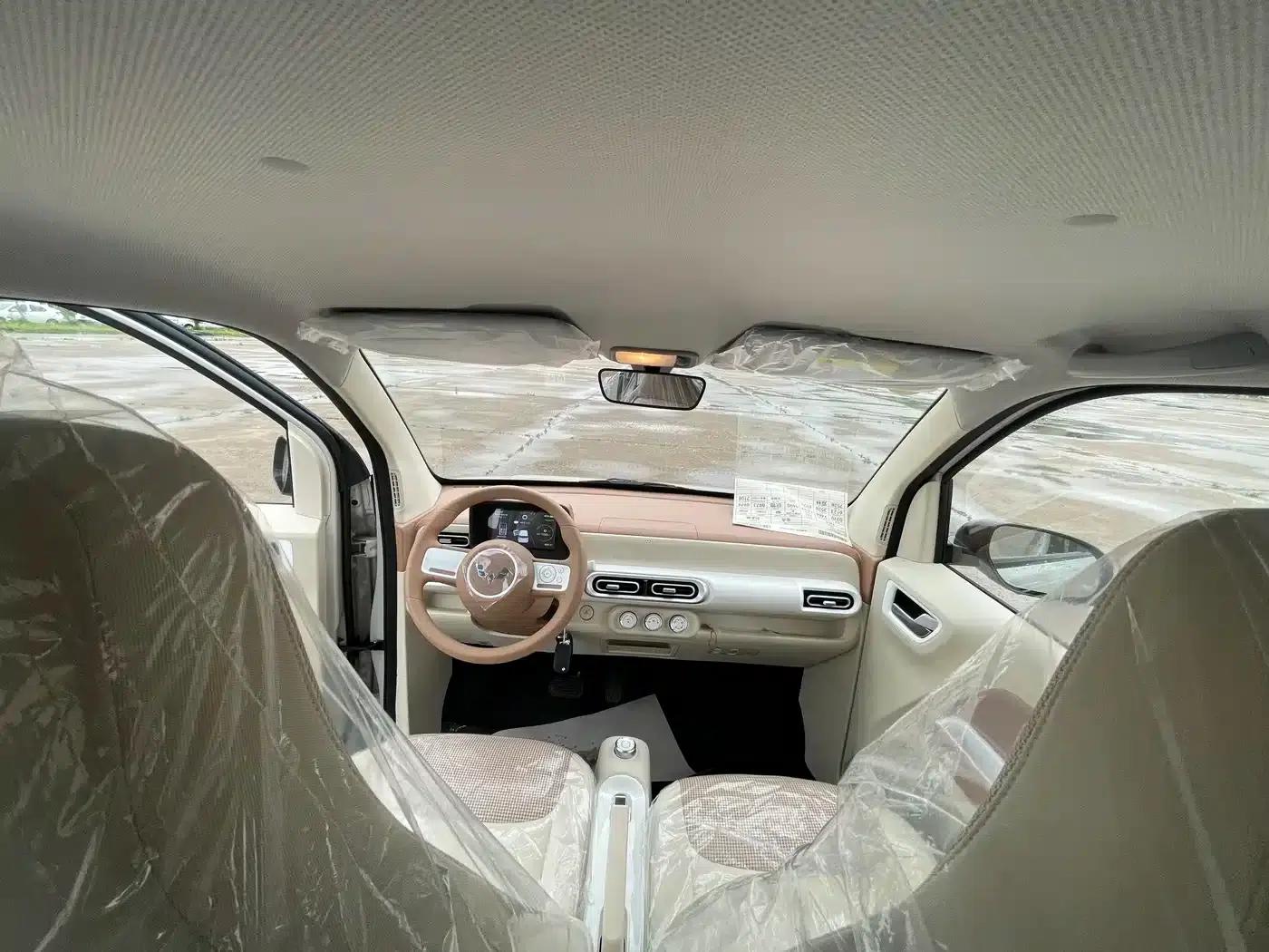 Hongguang MINIEV 2024 Third Generation 215km/h Youth Edition — миниатюра 13