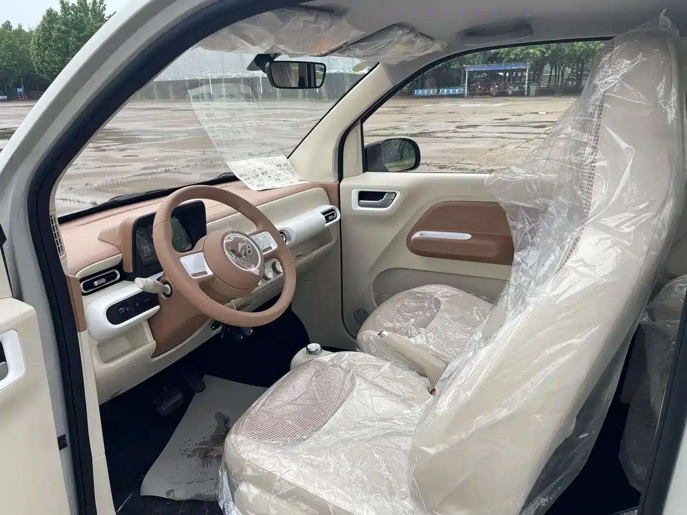 Hongguang MINIEV 2024 Third Generation 215km/h Youth Edition — миниатюра 16