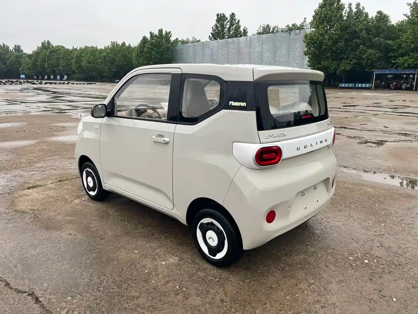 Hongguang MINIEV 2024 Third Generation 215km/h Youth Edition — миниатюра 6