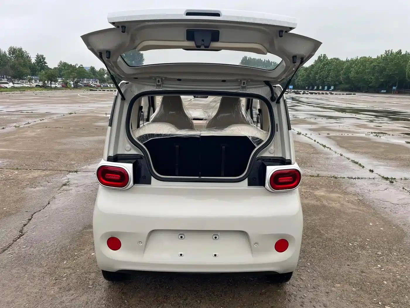 Hongguang MINIEV 2024 Third Generation 215km/h Youth Edition — миниатюра 7