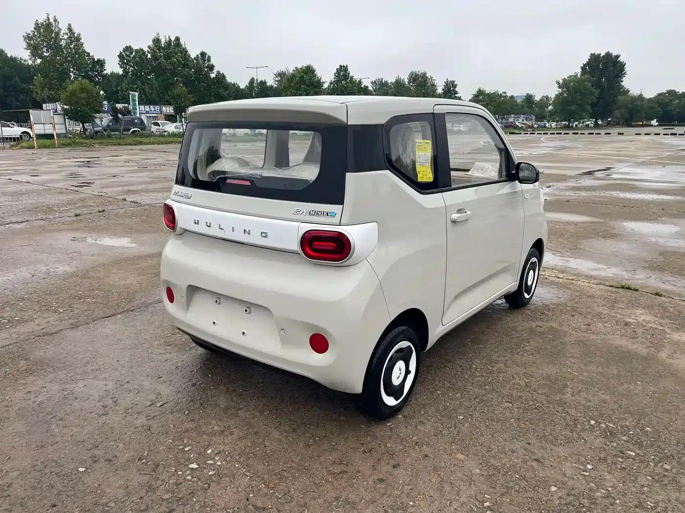 Hongguang MINIEV 2024 Third Generation 215km/h Youth Edition — миниатюра 8