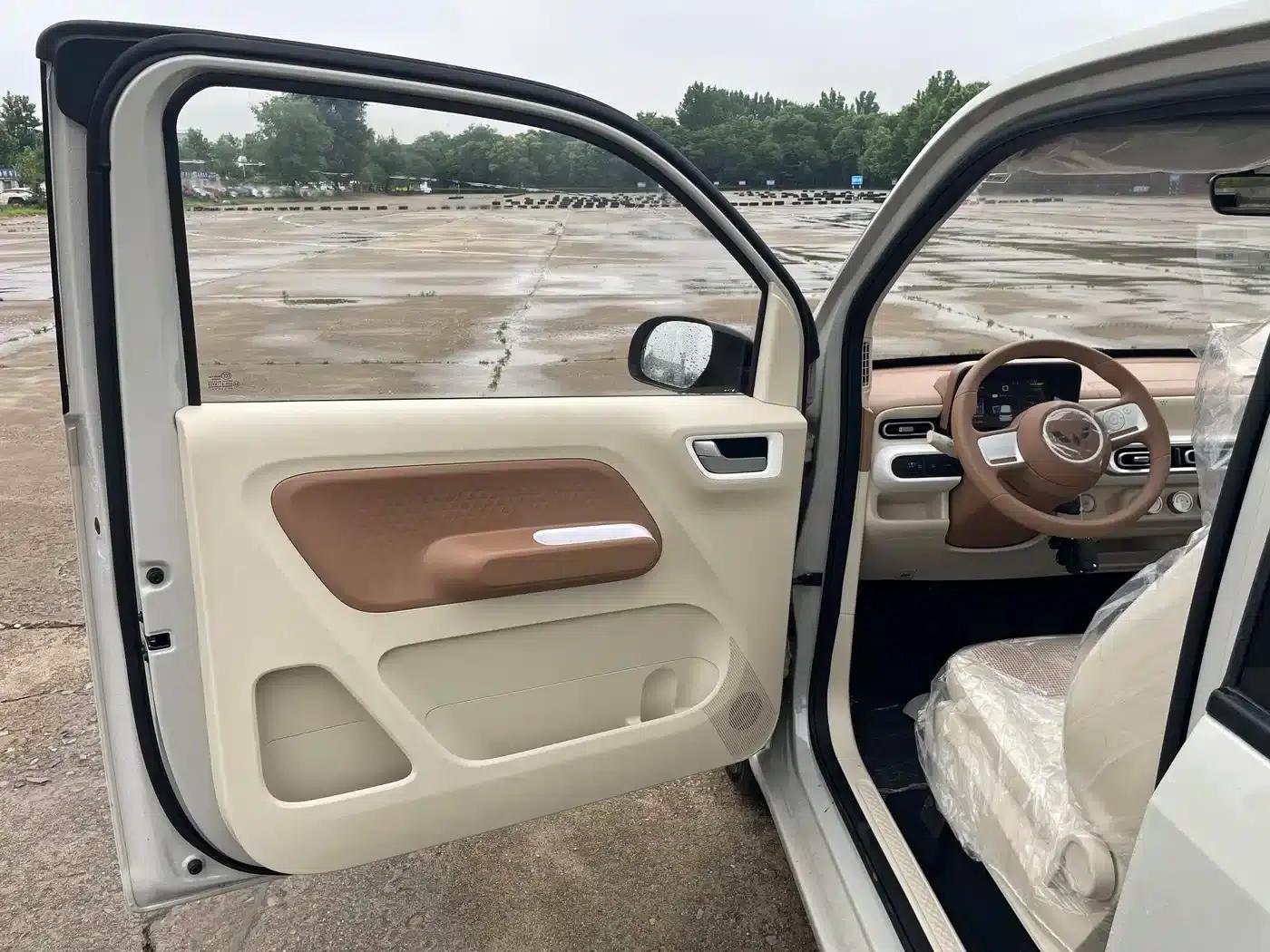 Hongguang MINIEV 2024 Third Generation 215km/h Youth Edition — миниатюра 10