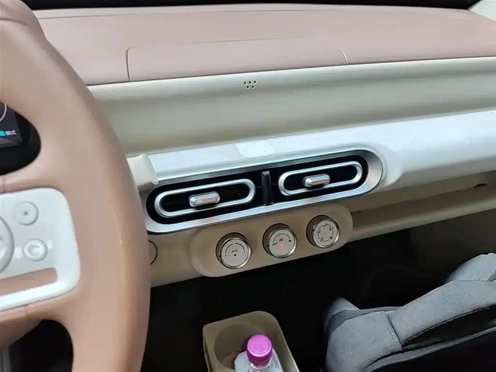 Hongguang MINIEV 2024 Third Generation 215km/h Youth Edition — миниатюра 13