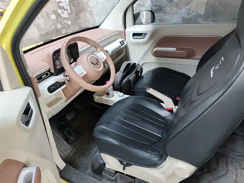 Hongguang MINIEV 2024 Third Generation 215km/h Youth Edition — миниатюра 15