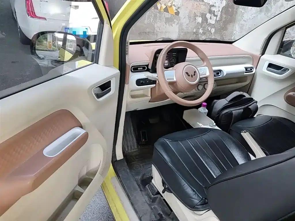 Hongguang MINIEV 2024 Third Generation 215km/h Youth Edition — миниатюра 16