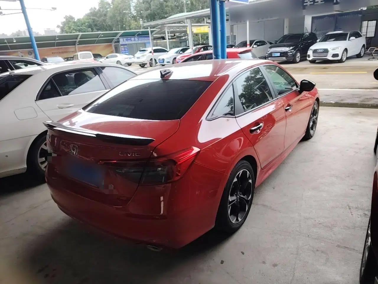 Honda Civic 2022 240TURBO CVT Dynamic Edition — миниатюра 6
