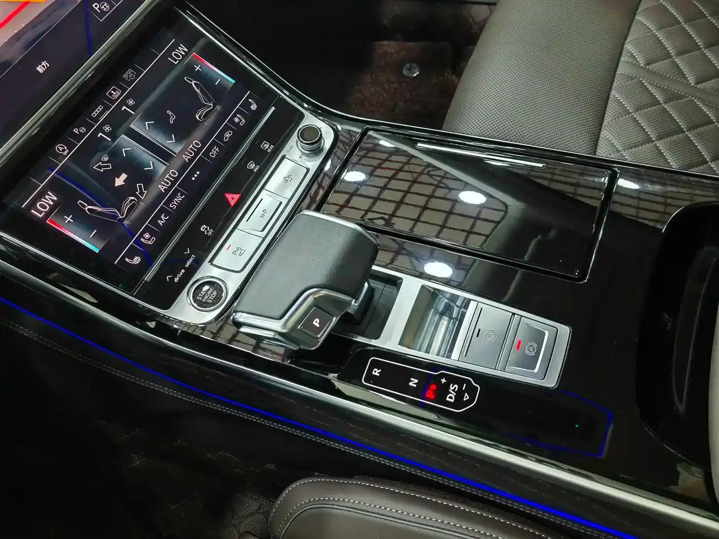 2025 Audi A8 A8L 50 TFSI quattro Premium Edition — миниатюра 11
