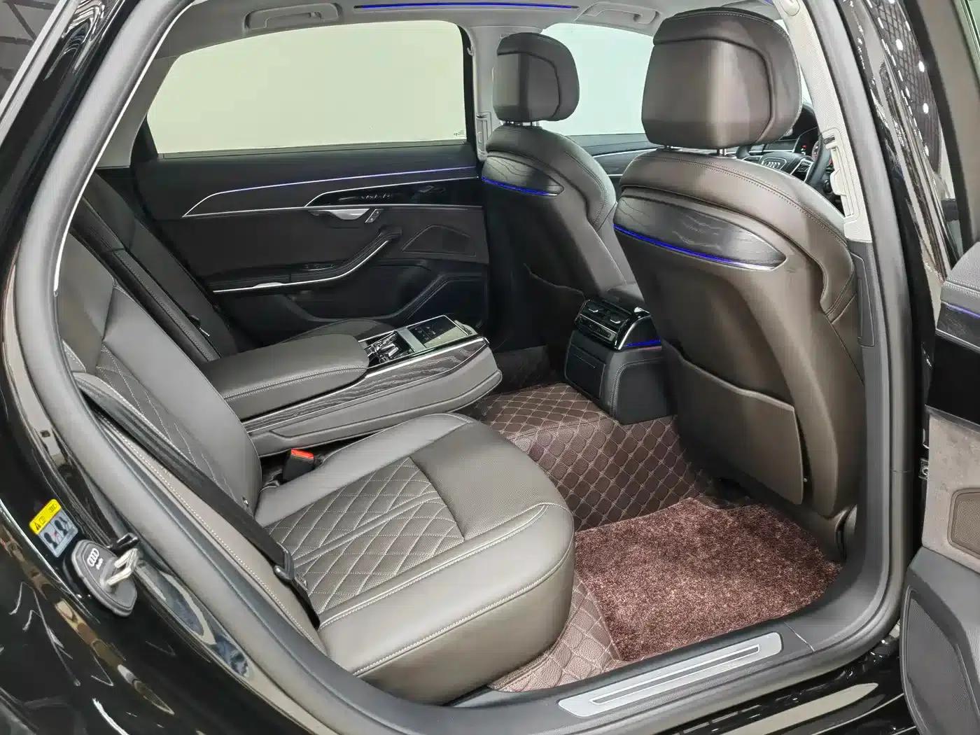 2025 Audi A8 A8L 50 TFSI quattro Premium Edition — миниатюра 17