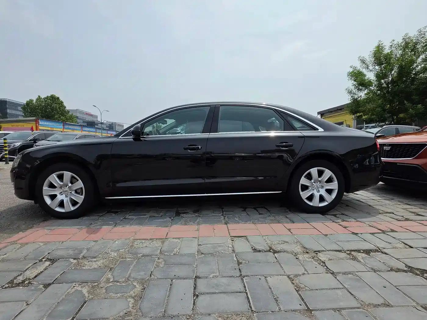 2013 Audi A8 A8L 45 TFSI quattro Luxury — миниатюра 3