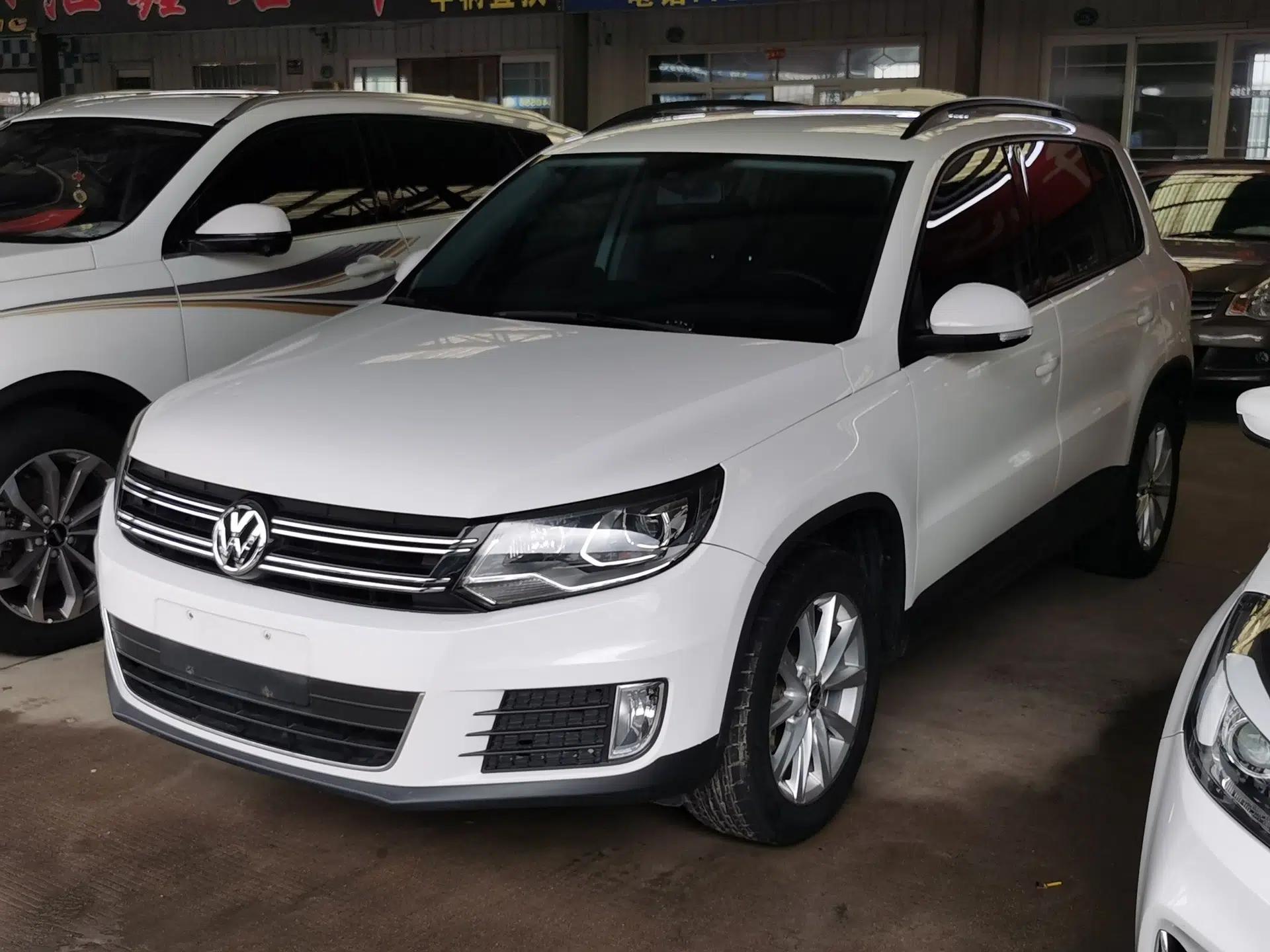 Volkswagen Tiguan 2015 1.8TSI Automatic Two-Wheel Drive Comfort Edition — миниатюра 1