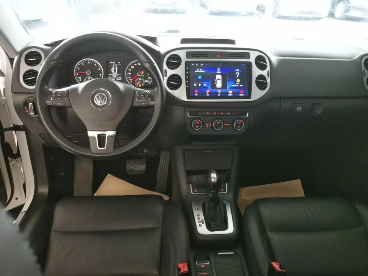 Volkswagen Tiguan 2015 1.8TSI Automatic Two-Wheel Drive Comfort Edition — миниатюра 13