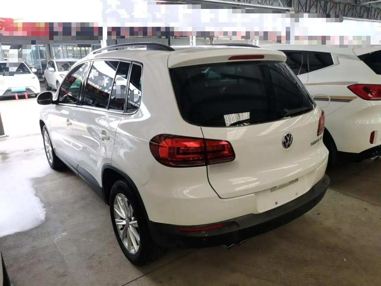 Volkswagen Tiguan 2015 1.8TSI Automatic Two-Wheel Drive Comfort Edition — миниатюра 4