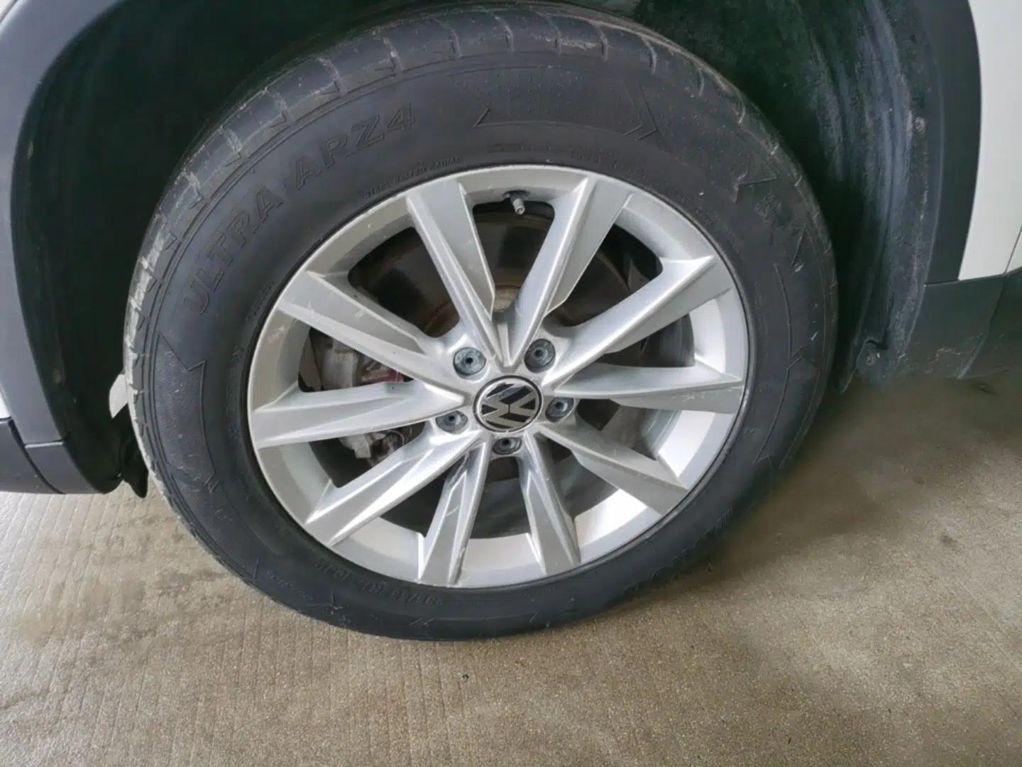 Volkswagen Tiguan 2015 1.8TSI Automatic Two-Wheel Drive Comfort Edition — миниатюра 8