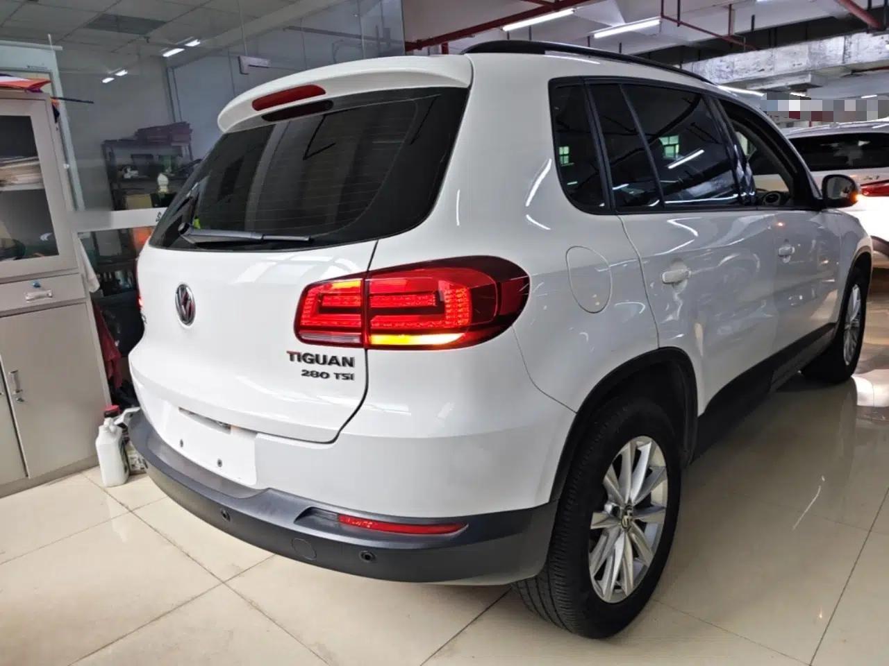 Volkswagen Tiguan 2016 280TSI Automatic Two-Wheel Drive Silk Road Comfort Edition — миниатюра 6