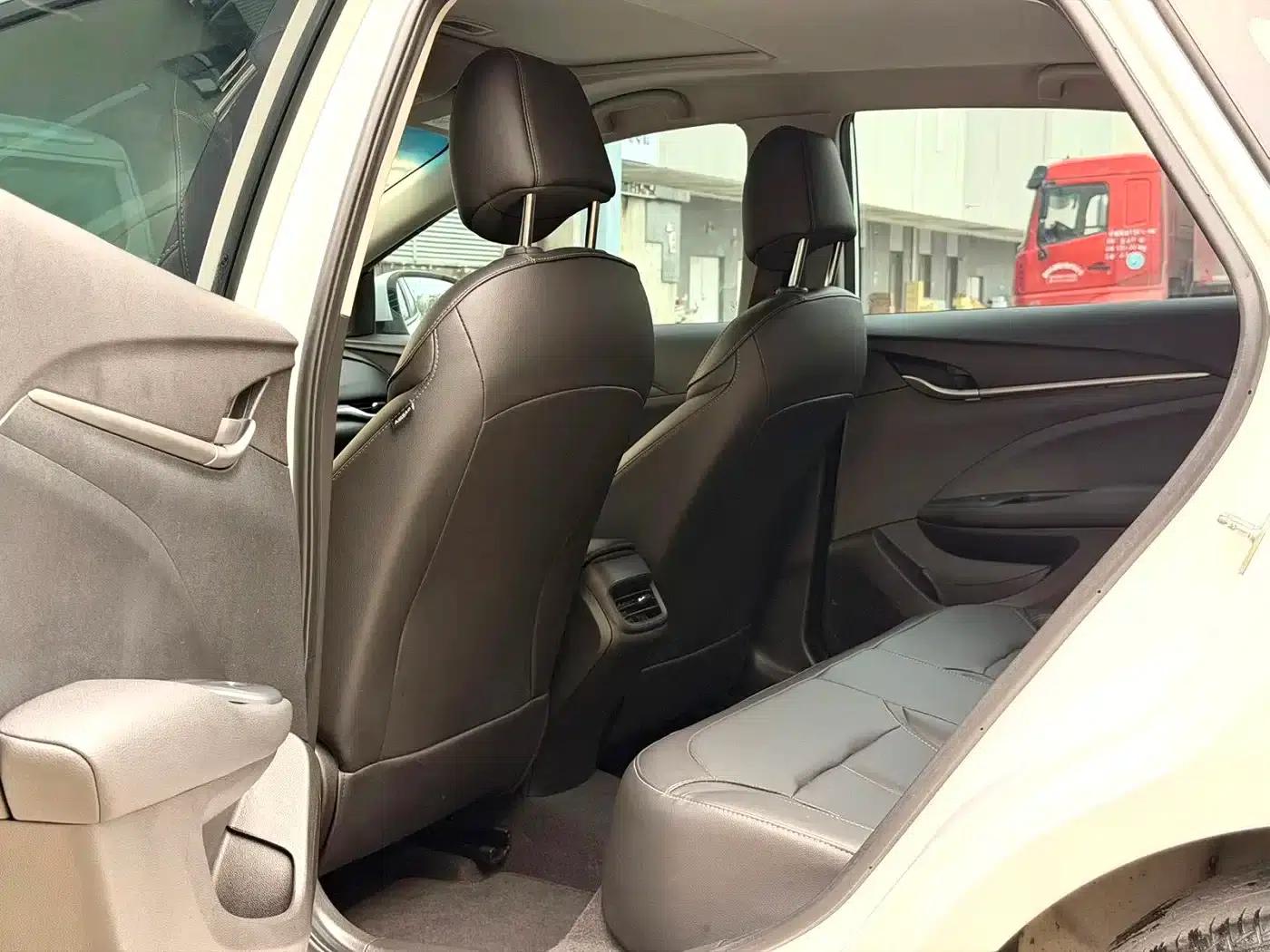Buick Excelle 2021 Classic 1.5L Automatic Elite — миниатюра 6