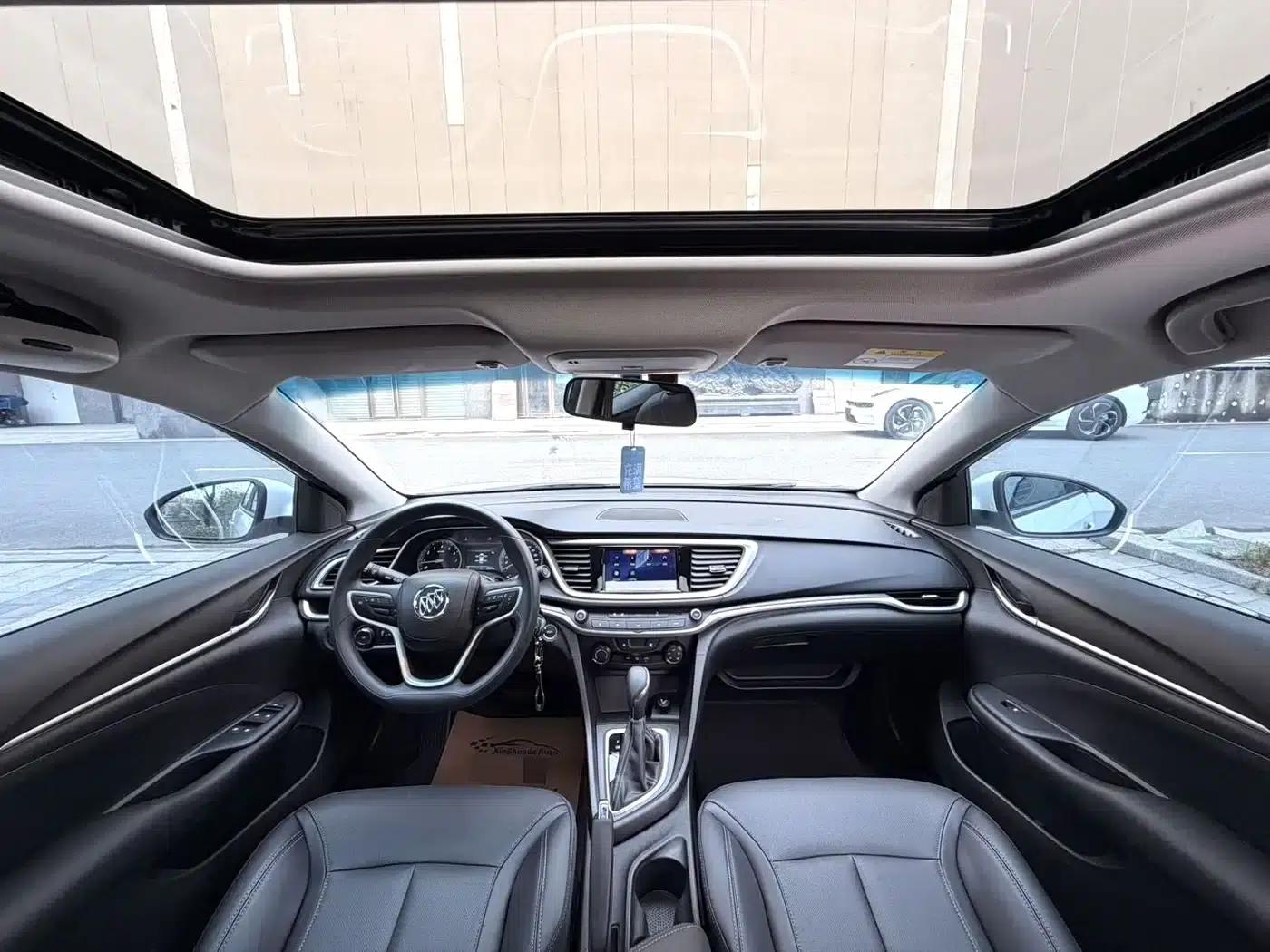Buick Excelle 2021 Classic 1.5L Automatic Elite — миниатюра 9