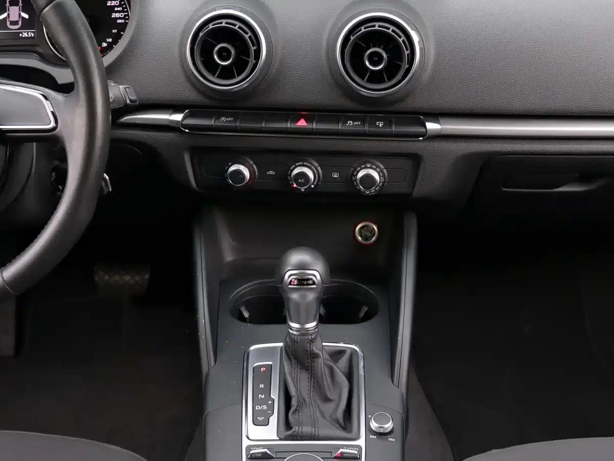 Audi A3 2016 Limousine 35 TFSI Progressive — миниатюра 15