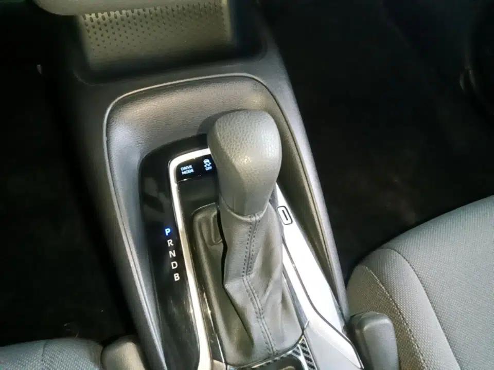 Toyota Levin 2021 Dual-Engine 1.8H E-CVT Luxury Edition — миниатюра 17