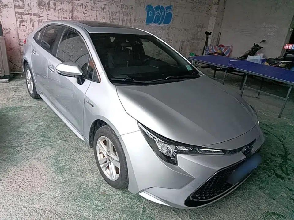 Toyota Levin 2021 Dual-Engine 1.8H E-CVT Luxury Edition — миниатюра 3