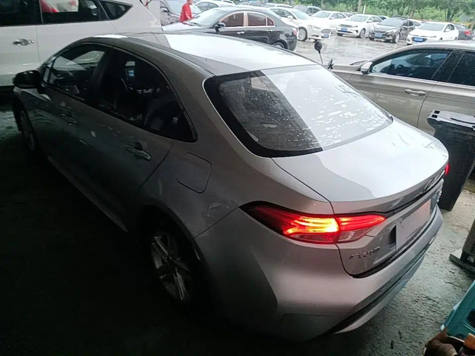 Toyota Levin 2021 Dual-Engine 1.8H E-CVT Luxury Edition — миниатюра 4