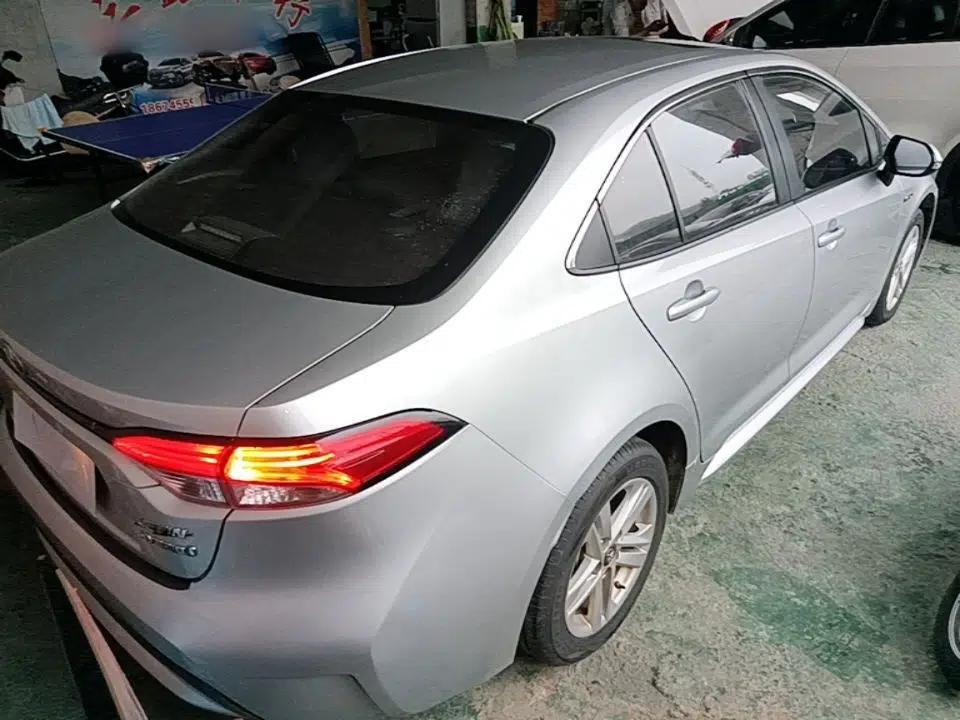 Toyota Levin 2021 Dual-Engine 1.8H E-CVT Luxury Edition — миниатюра 6