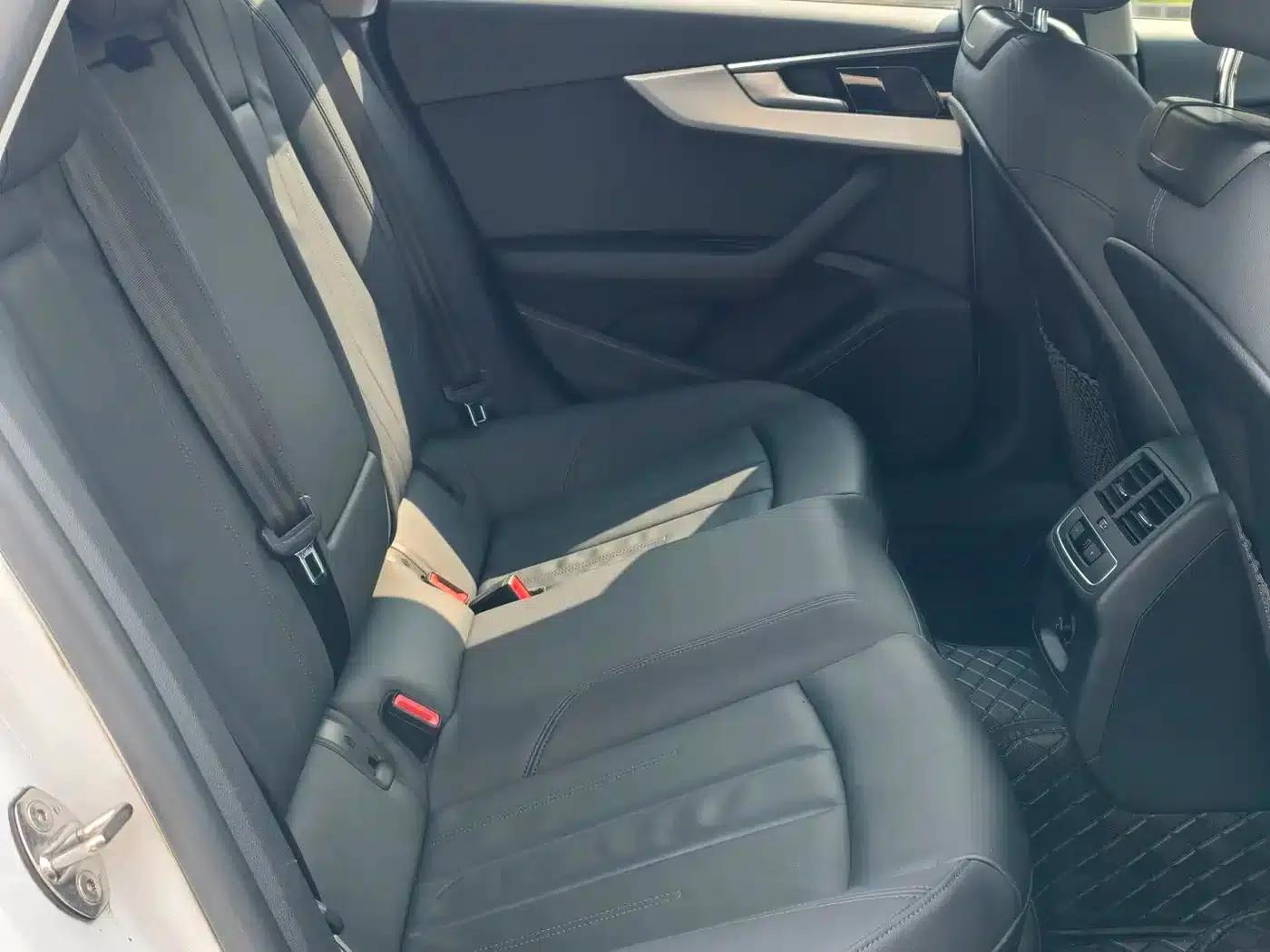 2022 Audi A5 Sportback 40 TFSI (Imported) - Fashionable and Elegant Model — миниатюра 11