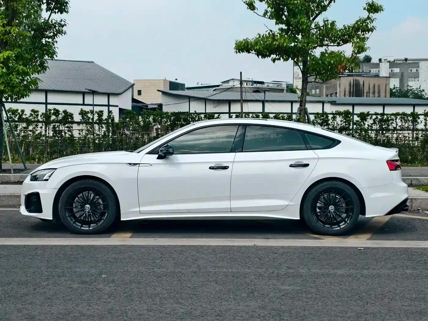 2022 Audi A5 Sportback 40 TFSI (Imported) - Fashionable and Elegant Model — миниатюра 19