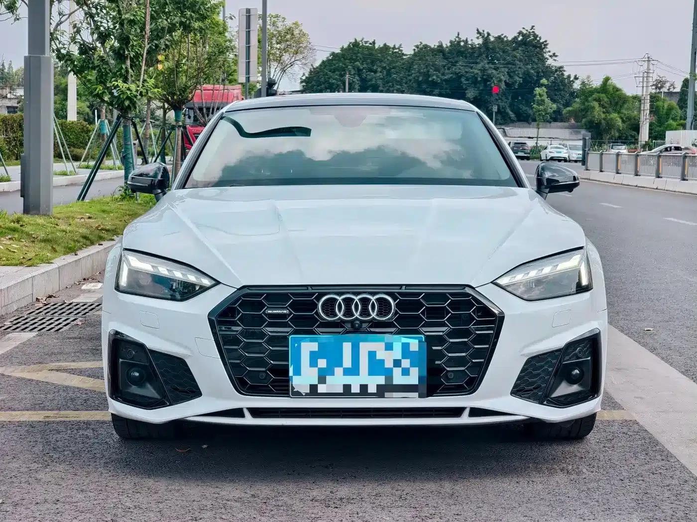2022 Audi A5 Sportback 40 TFSI (Imported) - Fashionable and Elegant Model — миниатюра 7