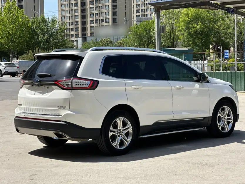 Ford Edge 2015 2.0T GTDi 4x4 High-Grade Model — миниатюра 3