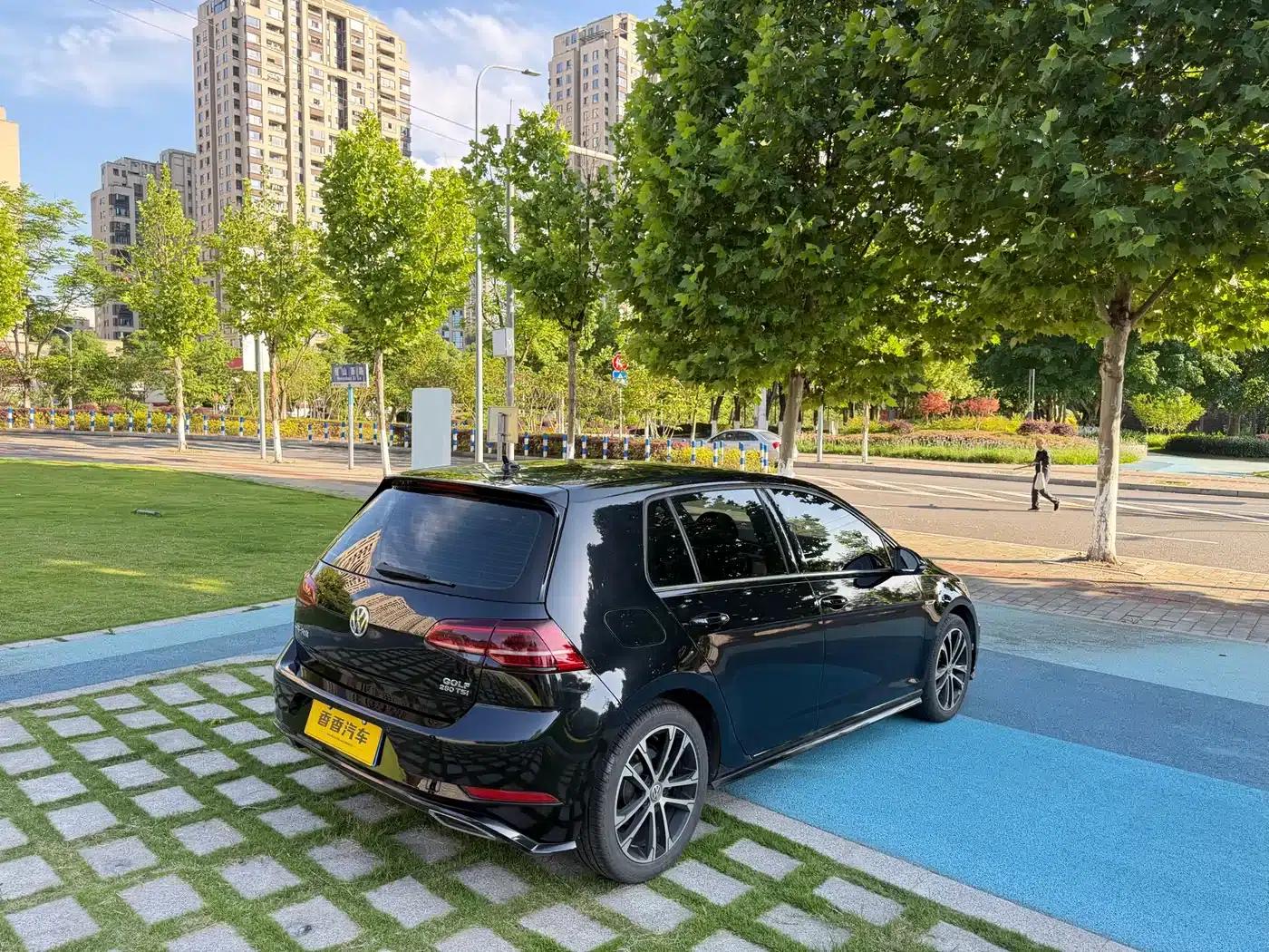 2020 Golf 280TSI DSG R-Line — миниатюра 6